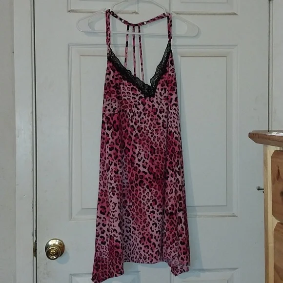 Secret Treasures Nightgown - Picture 1 of 2